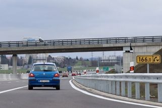 Dálniční špunt mezi Čechy a Moravou mizí. Historická chvíle, tvrdí silničáři - Seznam Zprávy